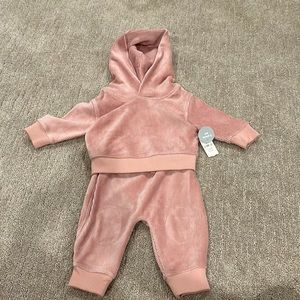 Brand new Gap sweatsuit set